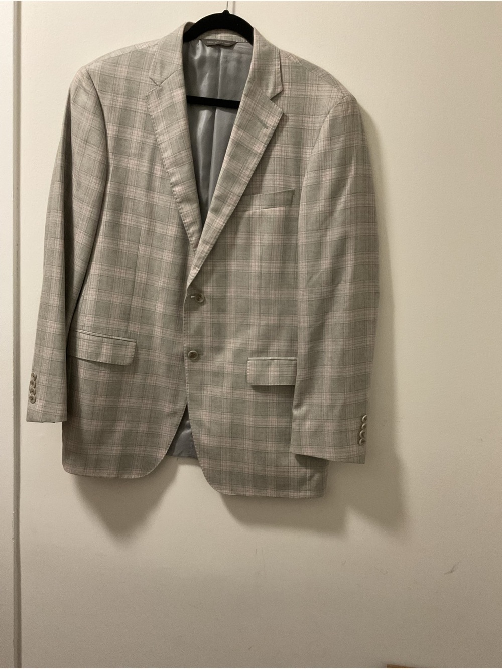 J.P. Tilford Cashmere/Silk Mens Plaid Sport jacket in Pink &Gray. Size 42 Reg.